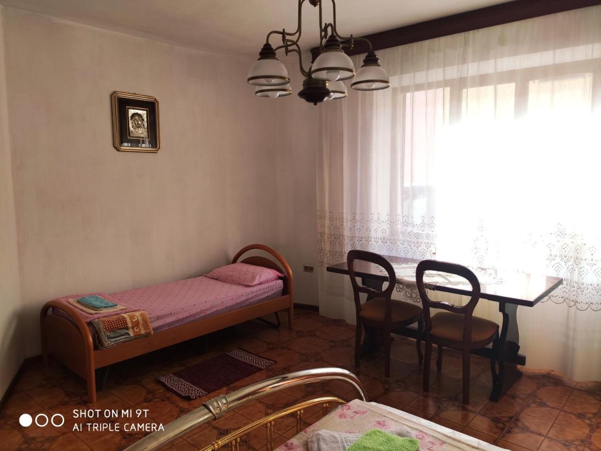 Apartment Via Montenegro Ghilarza Εξωτερικό φωτογραφία